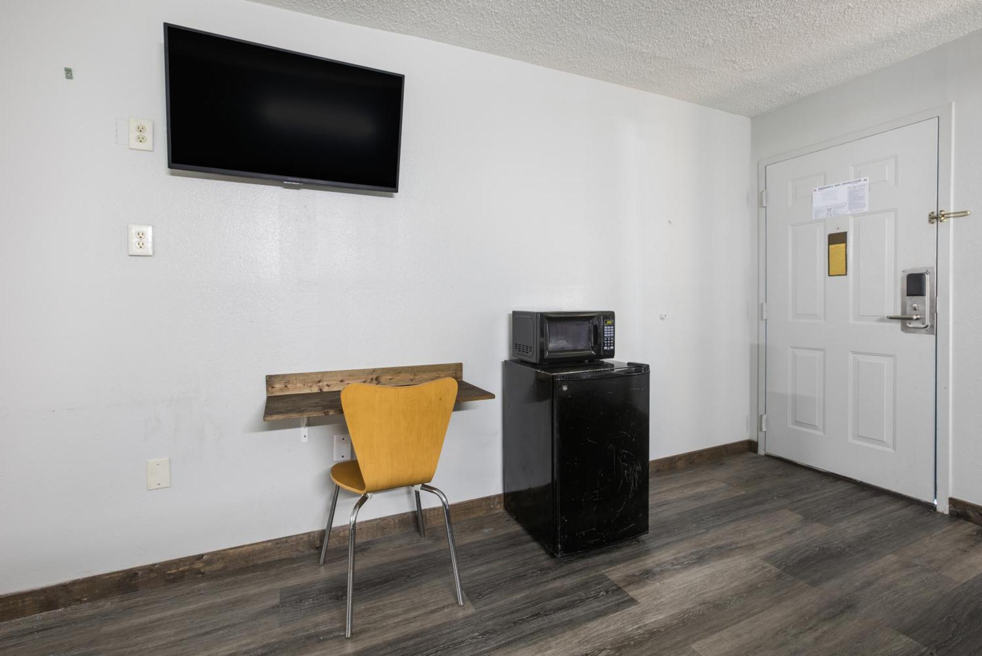 Americas Best Value Inn Stockbridge Habitación foto